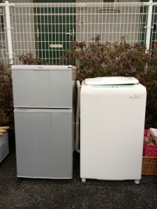 東京都調布市小島町で回収した冷蔵庫と洗濯機